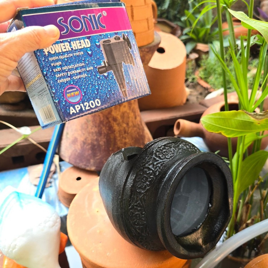 น้ำรินดินเผา ทรงเหยือก ขนาด18-19ซม.+ปั้ม AP1200 งานปั้นมือ ปรับฮวงจุ้ย ตกแต่งสวน