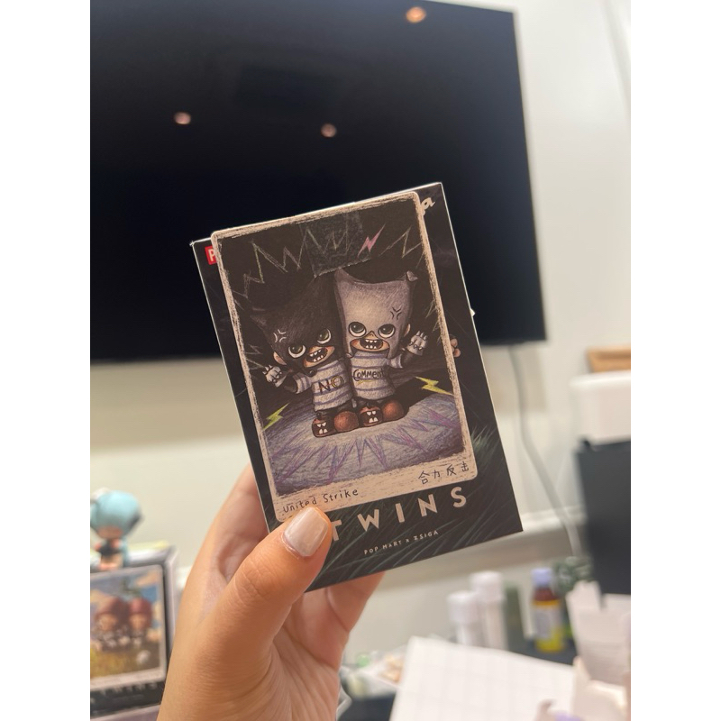 พร้อมส่ง น้องแฝดzsiga twins united strike