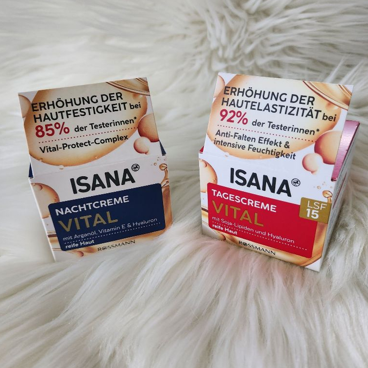 (ขายแพ็คคู่) ครีม ISANA Vital จากเยอรมัน สูตรโปรตีนจากถั่วเหลือง และไฮยารูโลนิค สูตรกลางวันและกลางคื