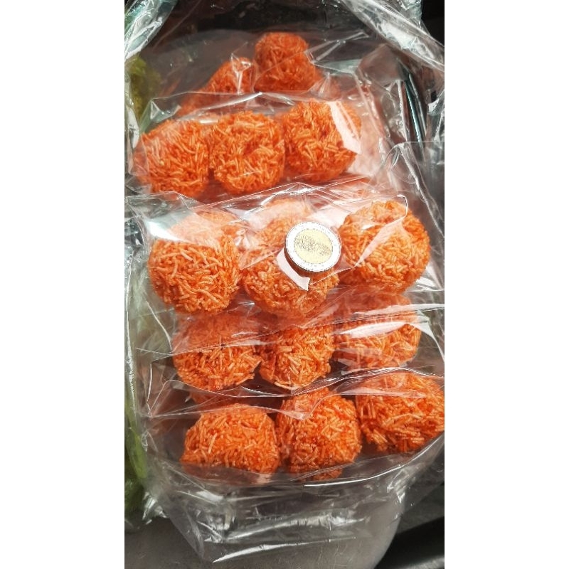 ขนมหมี่กรอบ 3 ก้อน สีส้ม จำนวน 50 ห่อ ราคาส่ง 229 บาท