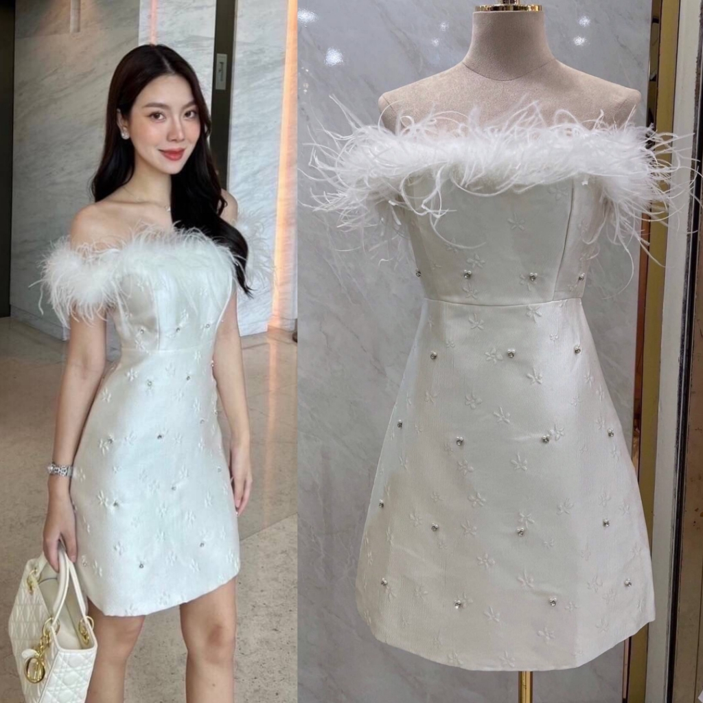 งานป้าย Stylista XS-L เดรสปาดไหล่สีขาวแต่งเพชรและขนนก สวยหรู เดรสออกงาน ชุดไปงาน