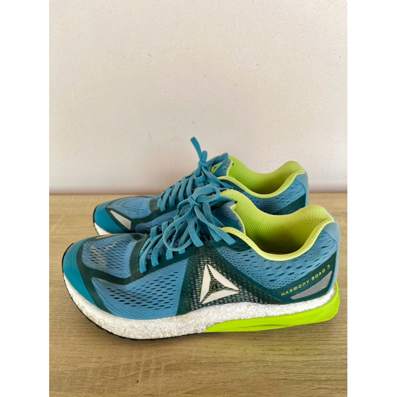 Reebok Harmony Road 3  25.5 cm