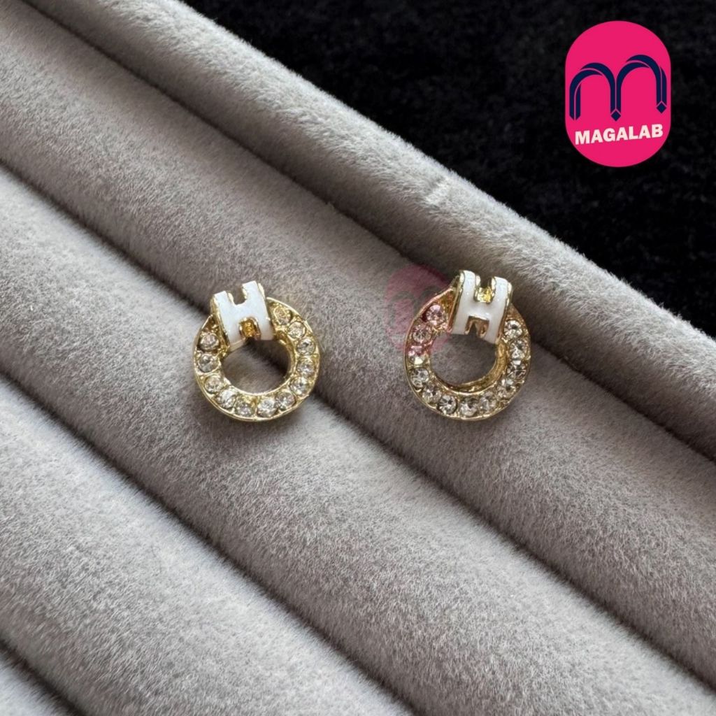 ♞ ต่างหูแฟชั่น ดีเทลทรงกลมแต่งตัวอักษร H พร้อมส่งจากไทย ◡̈