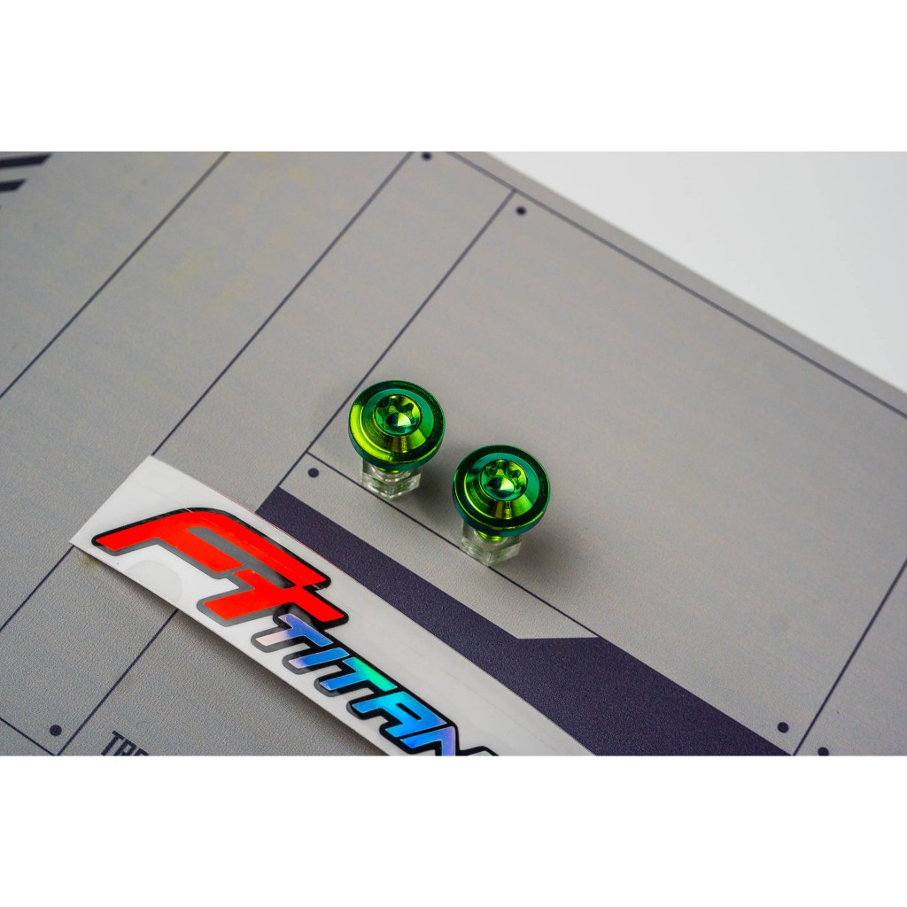 น็อตกันร้อน Giorno , Lambretta  X300 , Pcx160 ไทเทเนียมแท้ (1 ชุด=2ตัว)