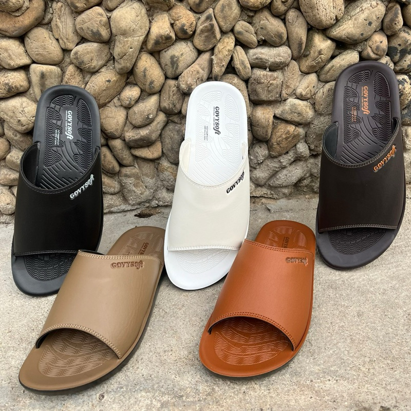 [ลูกค้าใหม่ราคา 1 บาท ]🍎รองเท้าแตะโกวี่รุ่นY9031🍎GovySoftรองเท้าแตะแบบสวมหนังมันเงา พื้นPUไซส์38-43