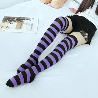 พร้อมส่ง***ถุงเท้าแฟนซี สไตล์ญี่ปุ่น ถุงเท้ายาวเหนือเข่าลายขวาง
