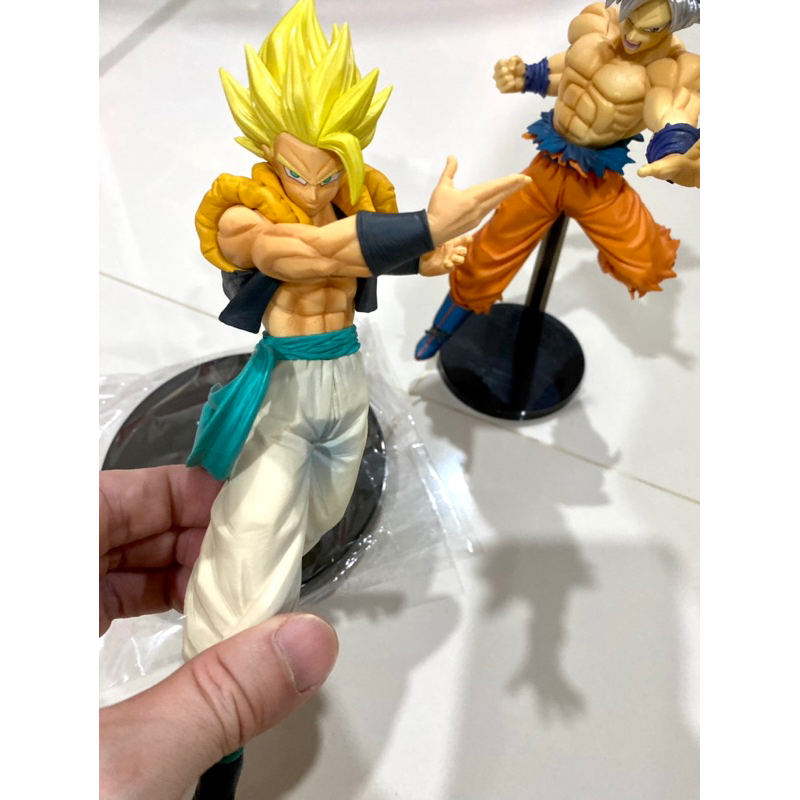 super gogeta Dragon Ball figure