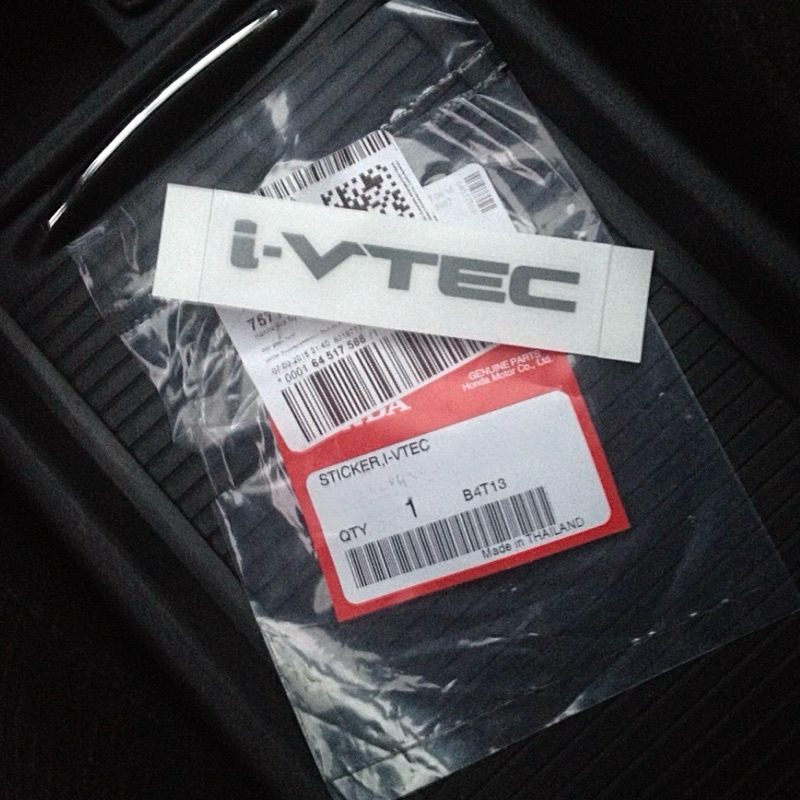 แท้ศูนย์ สติ๊กเกอร์ i-VTEC HONDA ติดกระจกบานหลัง ไฟเบรคดวงที่ 3 (OA-75717-SNB-E01)
