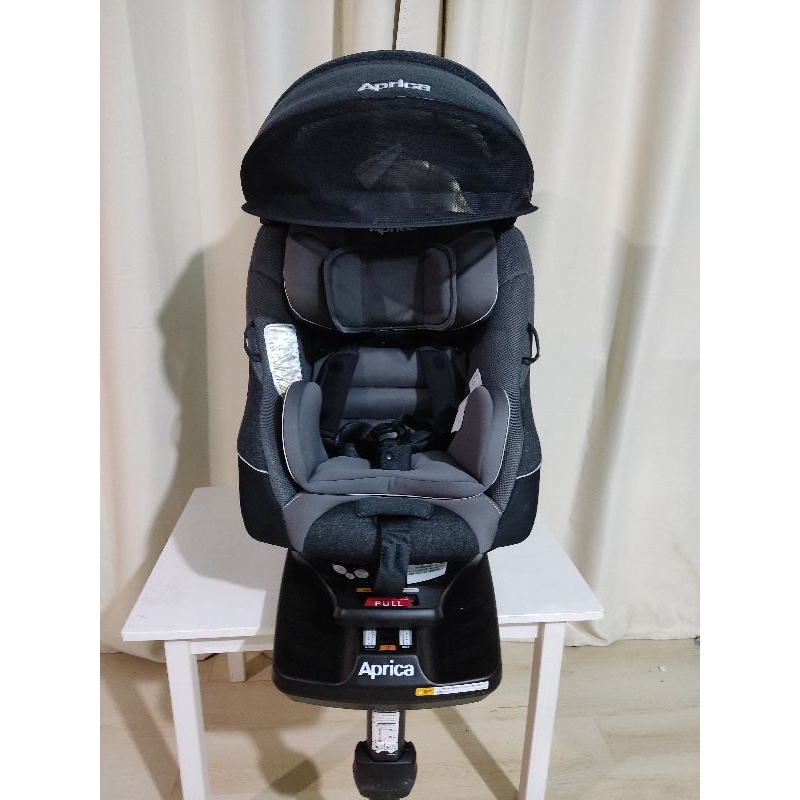 คาร์ซีท APRICA รุ่น Cururila สภาพสวยใหม่