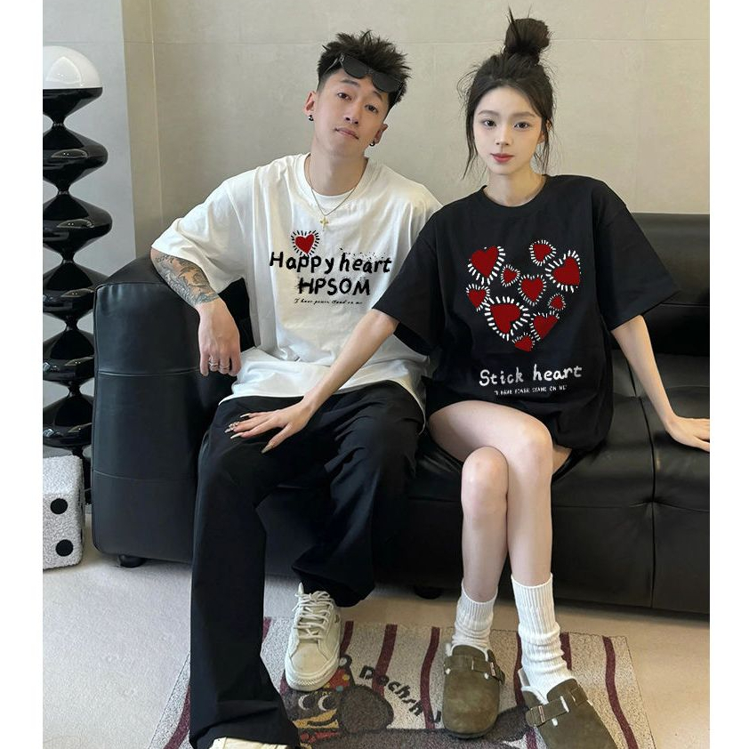 เสื้อคู่รักชายหญิง oversize เสื้อผ้าแฟชั่นวัยรุ่นน่ารัก เสื้อโอเวอร์ไซส์ผู้หญิงที่กําลังฮิตมาใหม่สวยๆ แนวสตรีทลายวินเทจ