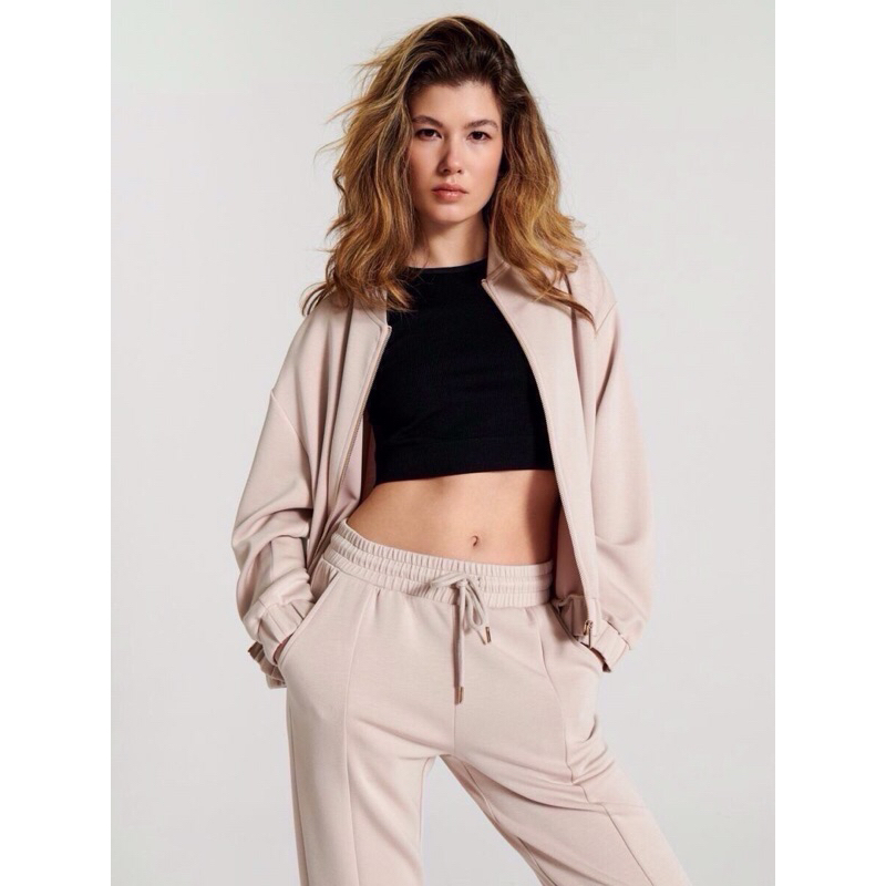 SINSAY Bomber Jacket เสื้อคลุมสีครีม ผ้ายืด ผ้า Supper soft