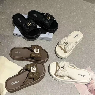 แฟชั่นใหม่ รองเท้าแตะ สไตล์เกาหลี อินเทรนด์ แตะลําลอง น่ารักฟุดๆ พร้อมส่ง #8805--50#