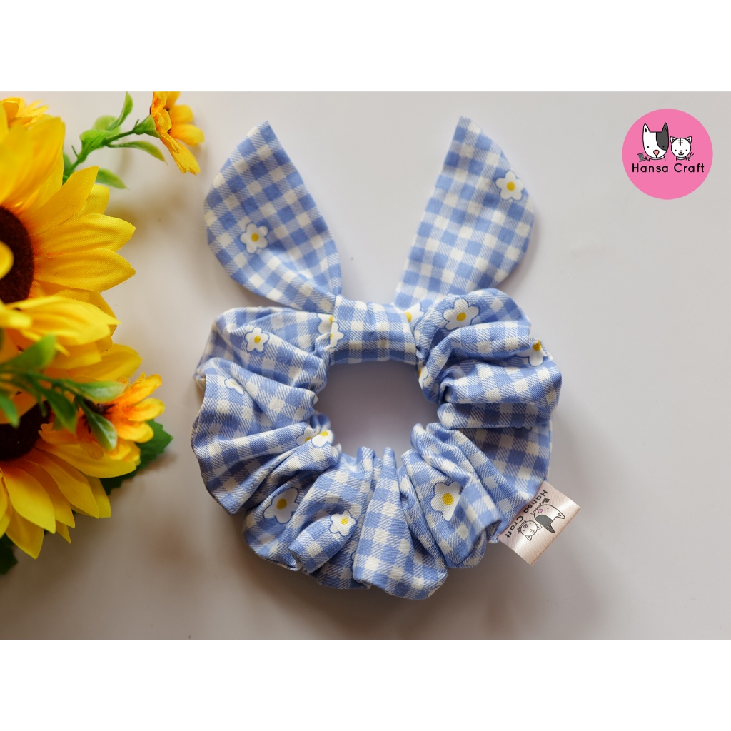 โดนัทมัดผมแบบมีโบว์หูกระต่าย Scrunchies ยางรัดผม ยางมัดผม ทำจากผ้าคอตตอน 100% ผ้าสวย เนื้อดี นุ่มลื่ม  ลายสวยคมชัด