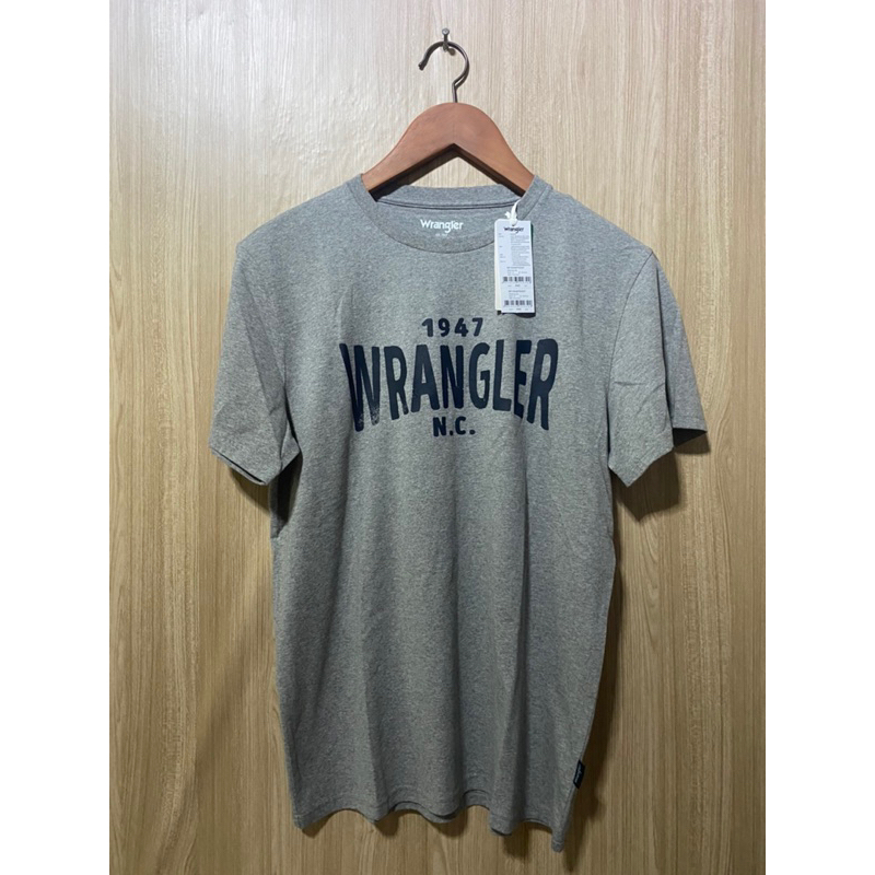 เสื้อยืดแขนสั้นผู้ชายWrangler แบรนด์แท้100%จากShop ป้ายเต็ม990.- ไซด์ S อก38,M อก40,L อก42,XL อก44