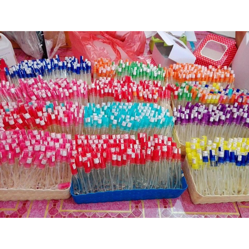 น้ำหอมเซ็ท ค้าขาย ร่ำรวย 1 โหล(12 หลอด) คละกลิ่นยอดนิยม ขายดี คนชอบใช้