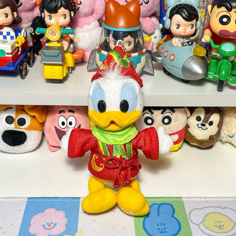 พร้อมส่ง🚚 พวงกุญแจโดนัลด์ดั๊กแต่งตัว donald duck disney sea 10th anniversary💛❤️ ป้าย tdr✨