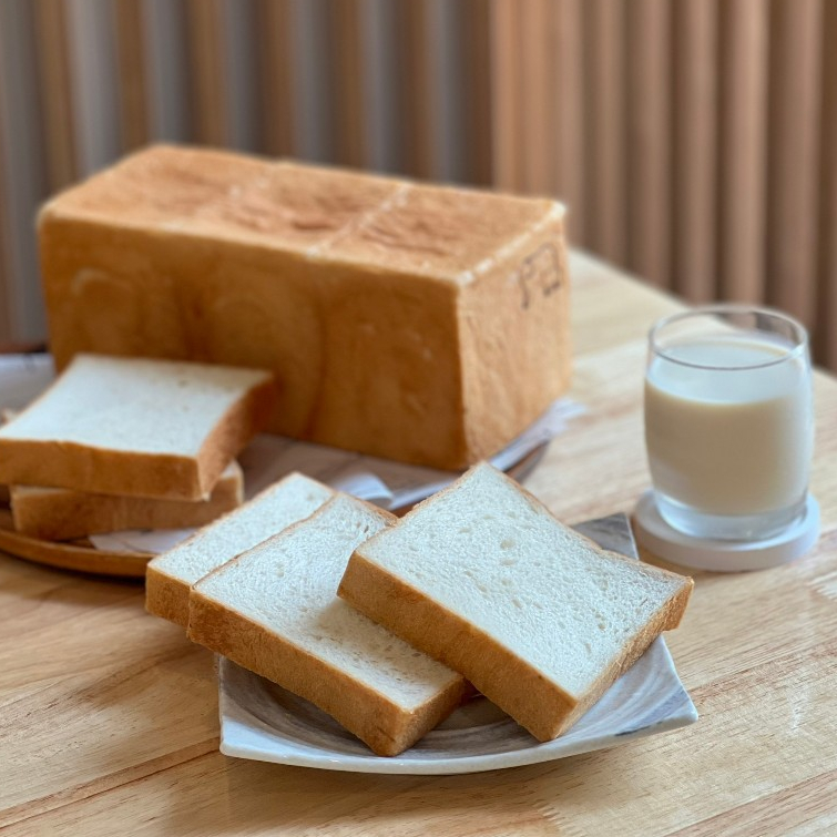 โชคุปังรสนมฮอกไกโด Hokkaido Milk Shokupan