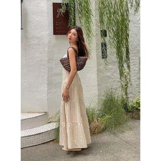 กระโปรงยาวชายระบายลายทางผ้าคอตต้อนลินิน Blossom bloom skirt 🌸