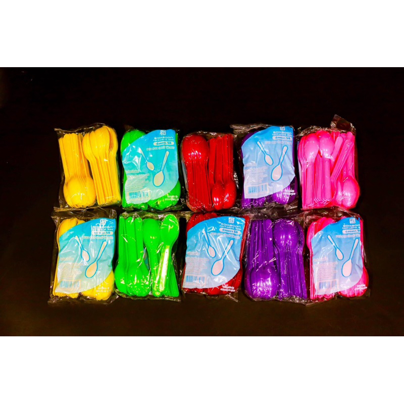 ช้อนรีน่า ช้อนไอติม ช้อนพลาสติก คละสี/สีใส 1 ห่อ มี 50 คัน