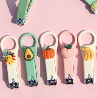 FV กรรไกรตัดเล็บสีพลาสเทล แบบคละลาย