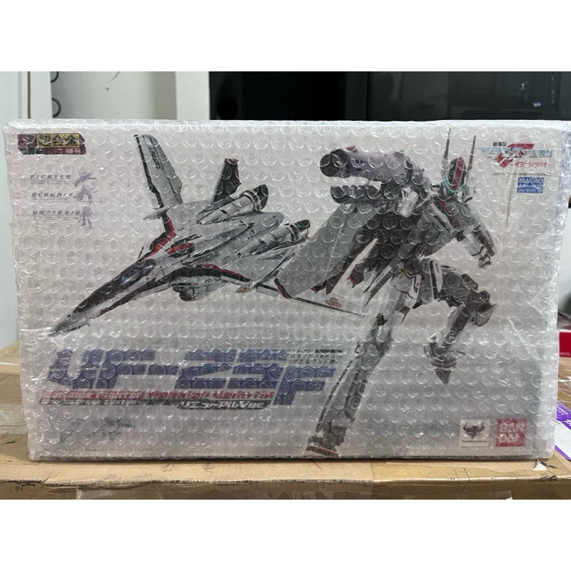 Macross DX VF-25F Alto Messiah