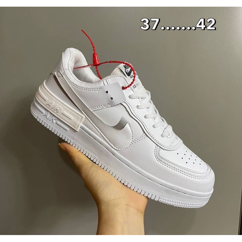 รองเท้าผ้าใบ สำหรับผู้หญิง (สินค้าพร้อมส่ง) มีไซร้37….42 สินค้าตรงปก💯