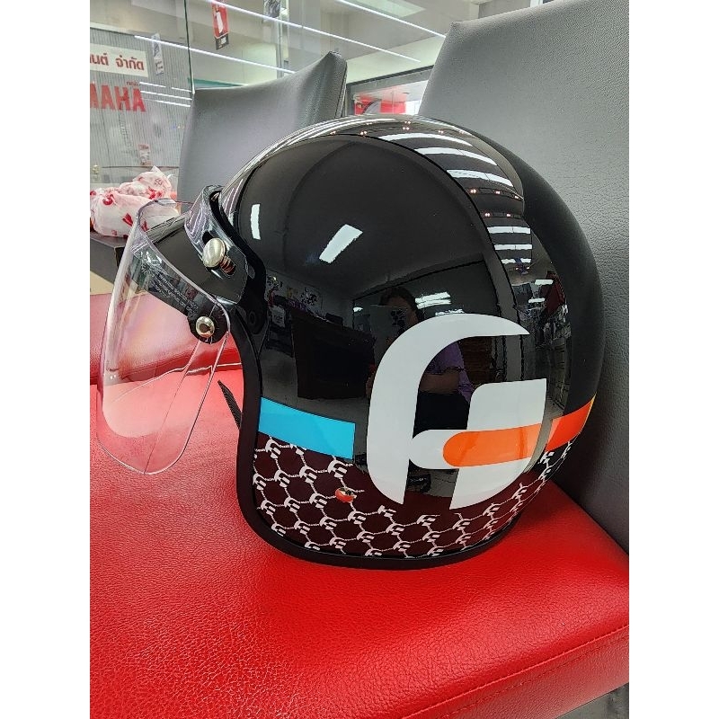 หมวกกันน็อคเต็มใบเปิดคาง Fazzio สีดำ