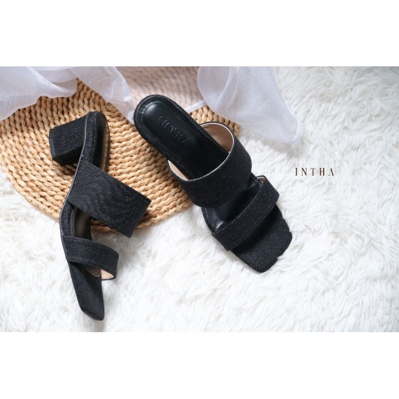 รองเท้า Special fluffy รุ่น INT001 #JeanBlack