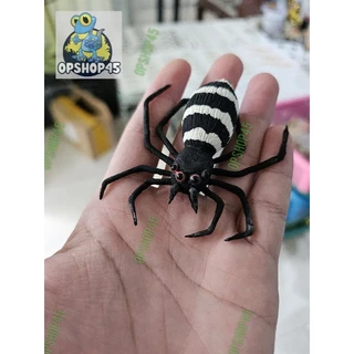 แมงมุมปลอม🕷️🕷️จากยางธรรมชาติ