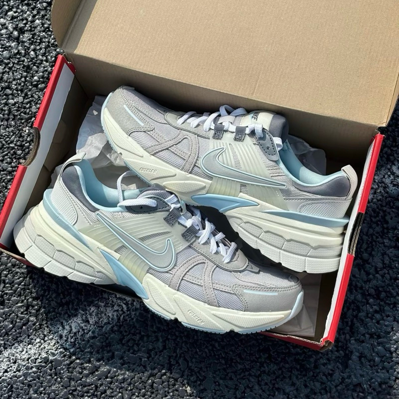(พร้อมส่ง) V2K Run สีฟ้าอ่อน ของแท้ 100%