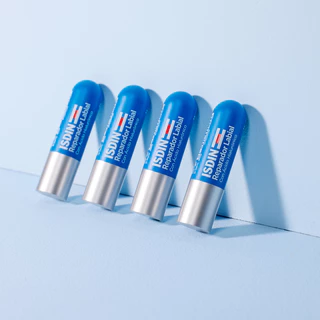 ISDIN REPARADOR LABIAL STICK 4G ลิปบาล์มบำรุงริมฝีปาก ให้ชุ่มชื้น อวบอิ่มสดใส ดูสุขภาพดี