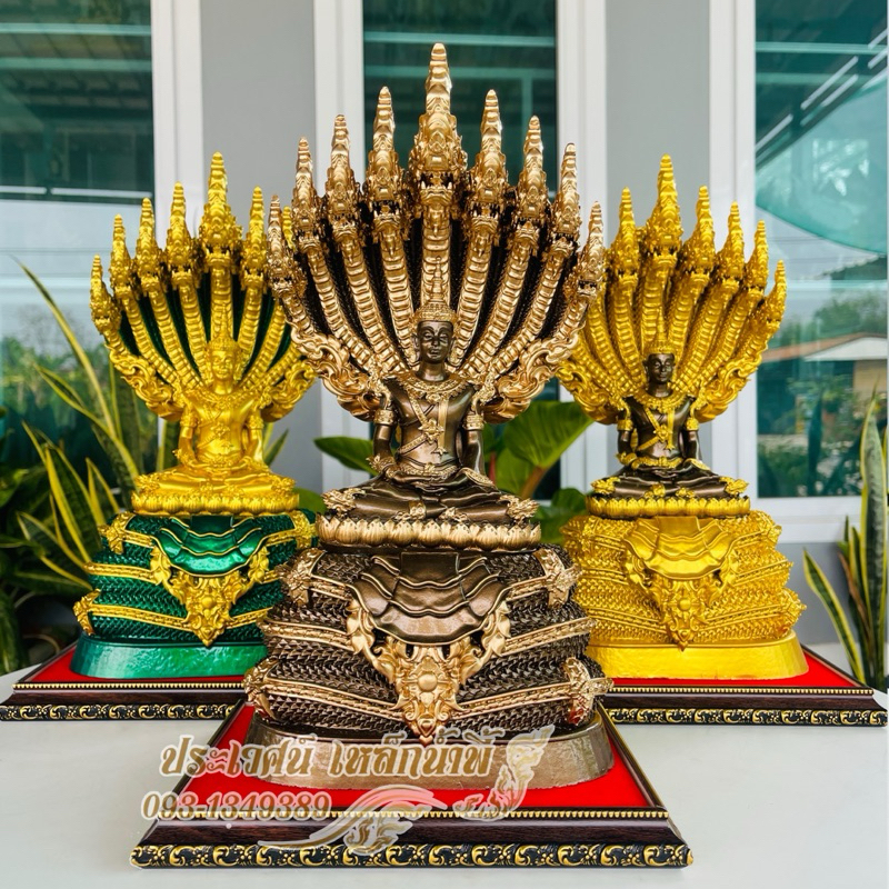 พระจักรพรรดินาคปรกแร่เหล็กน้ำพี้  ขนาดฐาน 7 นิ้วสูง 13 นิ้ว หนัก3.5กก แถมฟรีฐานรองพระ