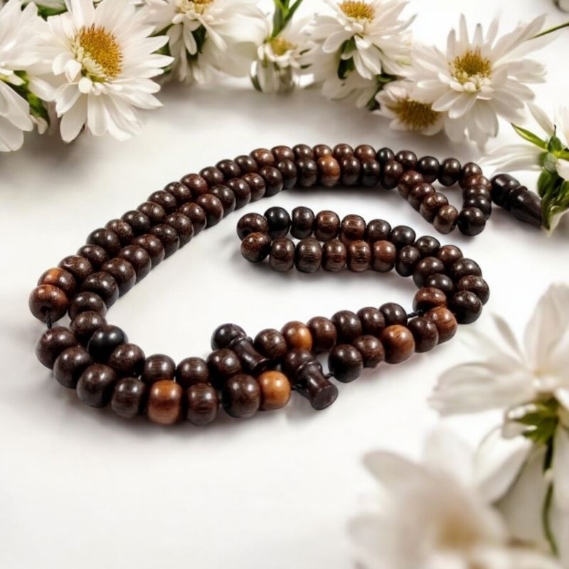 (tasbih asam) ลูกประคำ ไม้จากอินโด น้ำตาลเข้ม เงา สวย (100 เม็ด)
