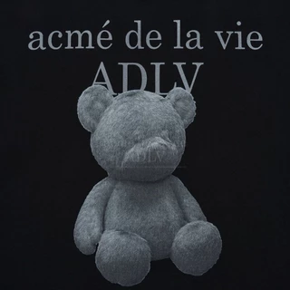ADLV [acme de la vie] เสื้อยืด Oversize รุ่น Exclusive Fuzzy Bear Short Sleeve T-Shirt Black (50011OFBSSU_U4BKXX)