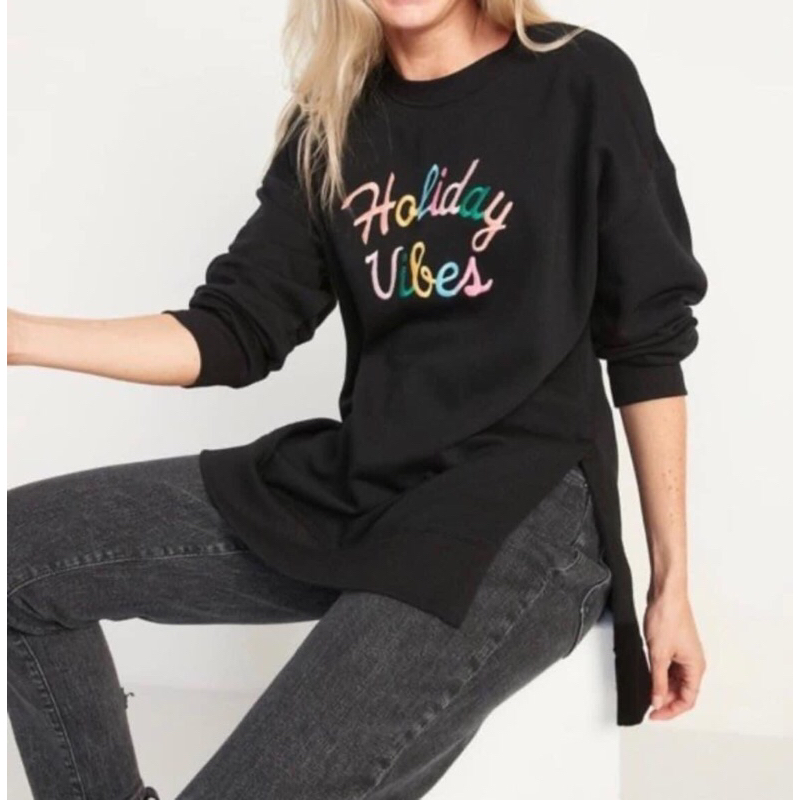 Sweater ทรงโอเวอร์ไซส์ ปักตัวหนังสือ ผ้าไม่หนาไม่บาง