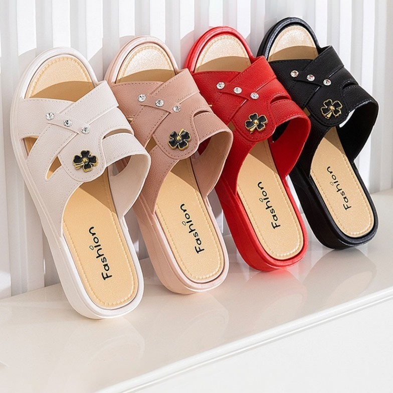 รองเท้าแตะแฟชั่นสตรี พื้นหนา น้ำหนักเบา สวมใส่สบาย กันลื่น กันน้ำ รองเท้าแตะในร่ม