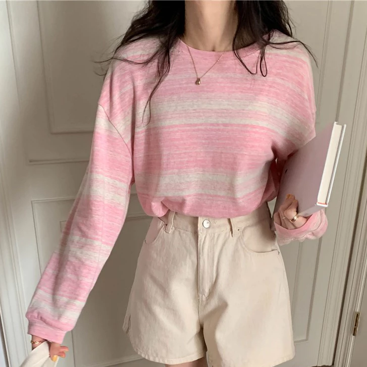 FASHION.61💗 เสื้อยืดเเขนยาว ลายทาง เนื้อผ้าดีผ้ายืด ไม่ร้อน ทรงหลวม รุ่นW6917