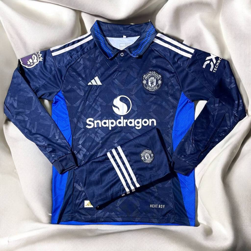 เสื้อฟุตบอล ทีมManUแขนยาว เสื้อพร้อมกางเกงชุดกีฬาเหนือผ้าดีใส่สบาย2024/2025