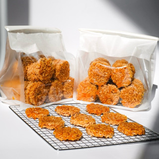 ฉ่ำ  ข้าวแต๋น ถุงซิปครึ่งกิโล หรือ ครึ่งกิโล จำนวน 40 ชิ้น