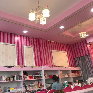 (ส่งทันที) Wall Kip วอลเปเปอร์ ติดผนัง สติ๊กเกอร์ โทนชมพู ลายทาง กาวในตัว ติดง่าย
