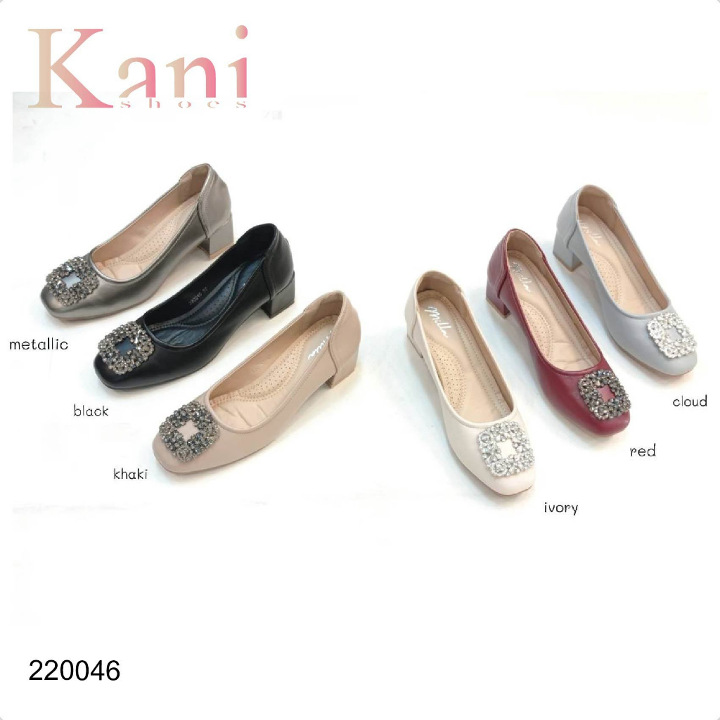 New!!! งานพรีเมี่ยม รองเท้าคัชชูส้นสูง 2 นิ้ว ใส่ทำงาน หรือออกงาน หุ้มส้น ประดับด้วยอะไหล่ดอกไม้เพชร