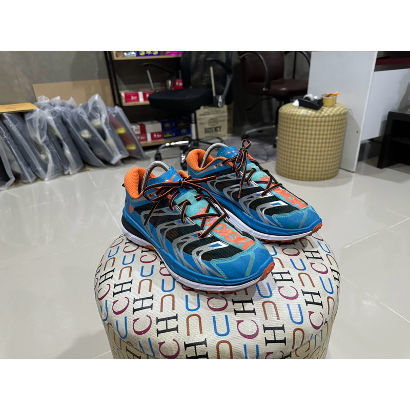 รองเท้ามือสอง  hoka speedgoat  ขนาด us 9.5 uk 9 เบอร์ 43 ยาว 275 รองเท้ามือสอง