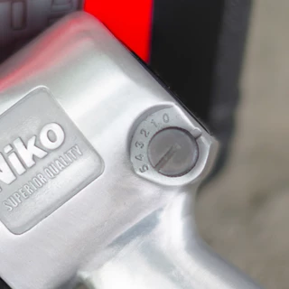 (แรลสุด) บล็อกลม Niko [ นิโก้ ] 1/2 '' [ 4 หุน ] Niko-101 พร้อมลูกบล็อก 10 ชิ้น ใช้ขันงานหนักได้ ชุดบล็อกลม 1/2 นิ้ว