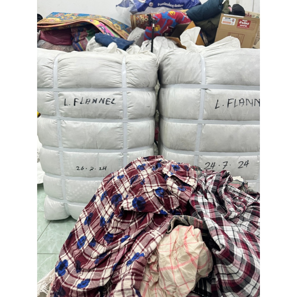 ยกกระสอบ เสื้อเชิ้ตลายสก๊อตผ้าสำลีผู้หญิง L.FLANNEL 100 กิโลกรัม