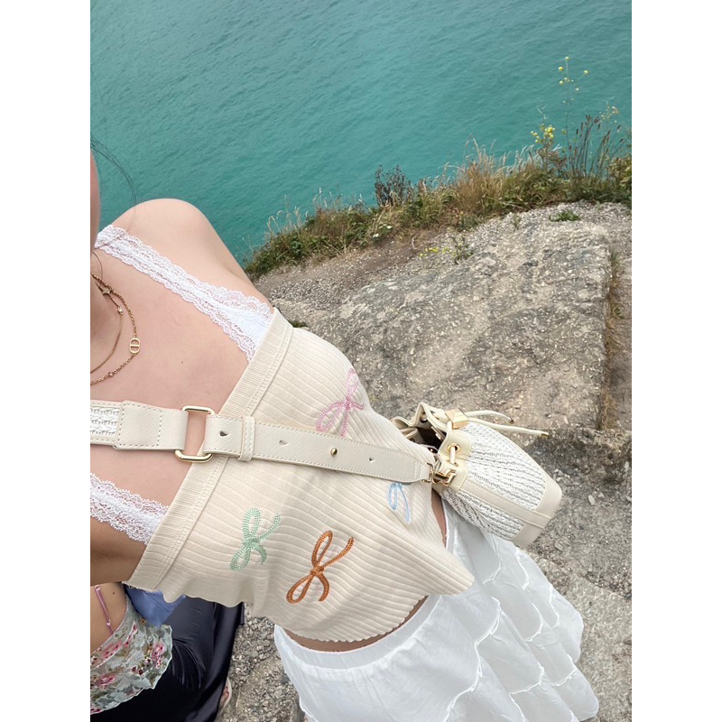 Orangebaskets เกาะอก รุ่น Tako Tube