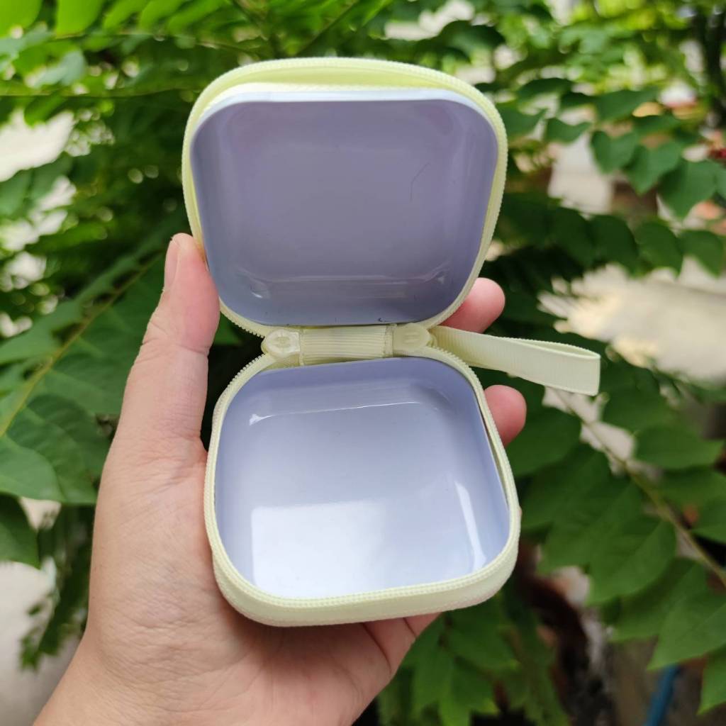 พร้อมส่งกระเป๋าใส่เหรียญ ใส่หูฟังสายชาร์จได้ พกพาง่าย มีหูหิ้ว