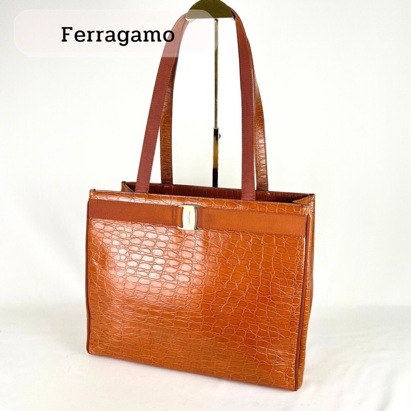 Vara Embossed Tote bag