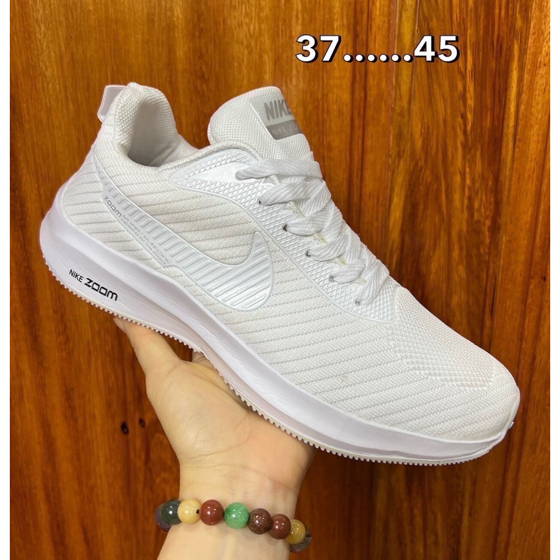 รองเท้าผ้าใบ ใส่ออกกำลังกาย ปลาย ผู้หญิงและผู้ชาย 37-45 รุ่นมาใหม่