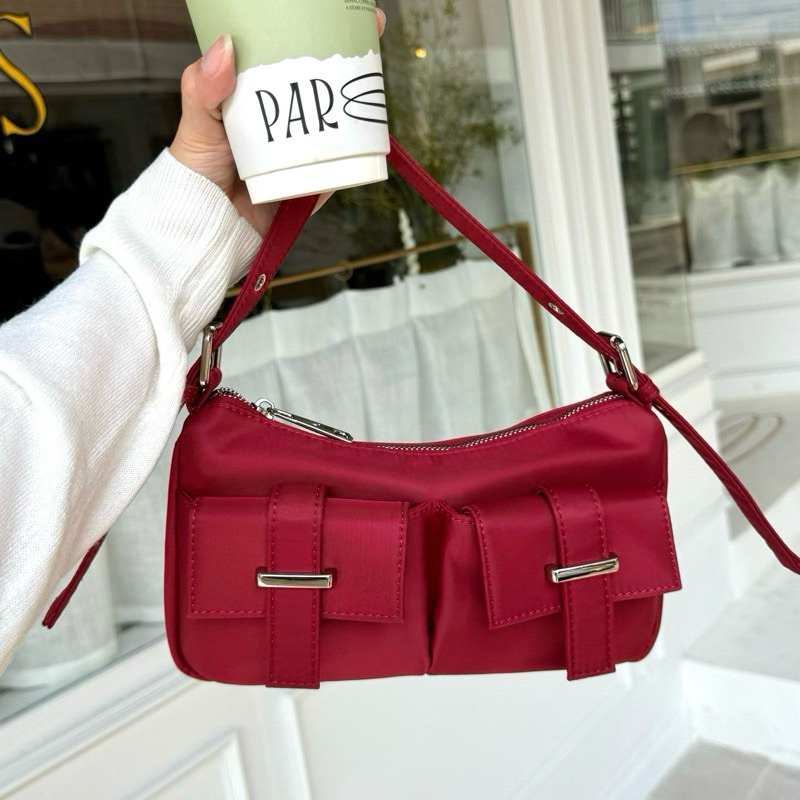 ส่งต่อ กระเป๋า penne culture สีแดง