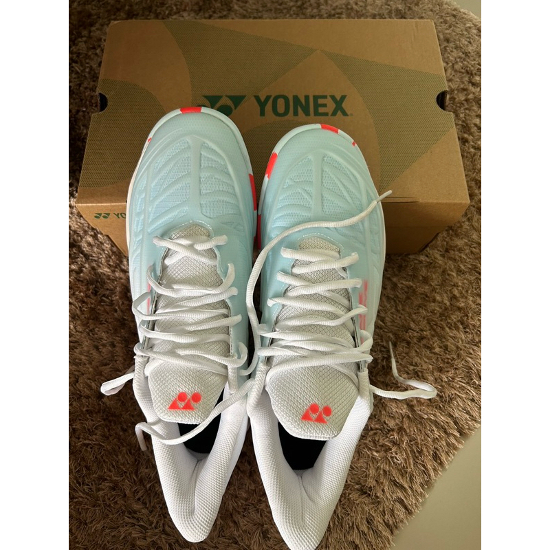 รองเท้าแบดมินตัน Yonex มือสองของแท้  ใหม่มากๆ(อ่านก่อนซื้อ)